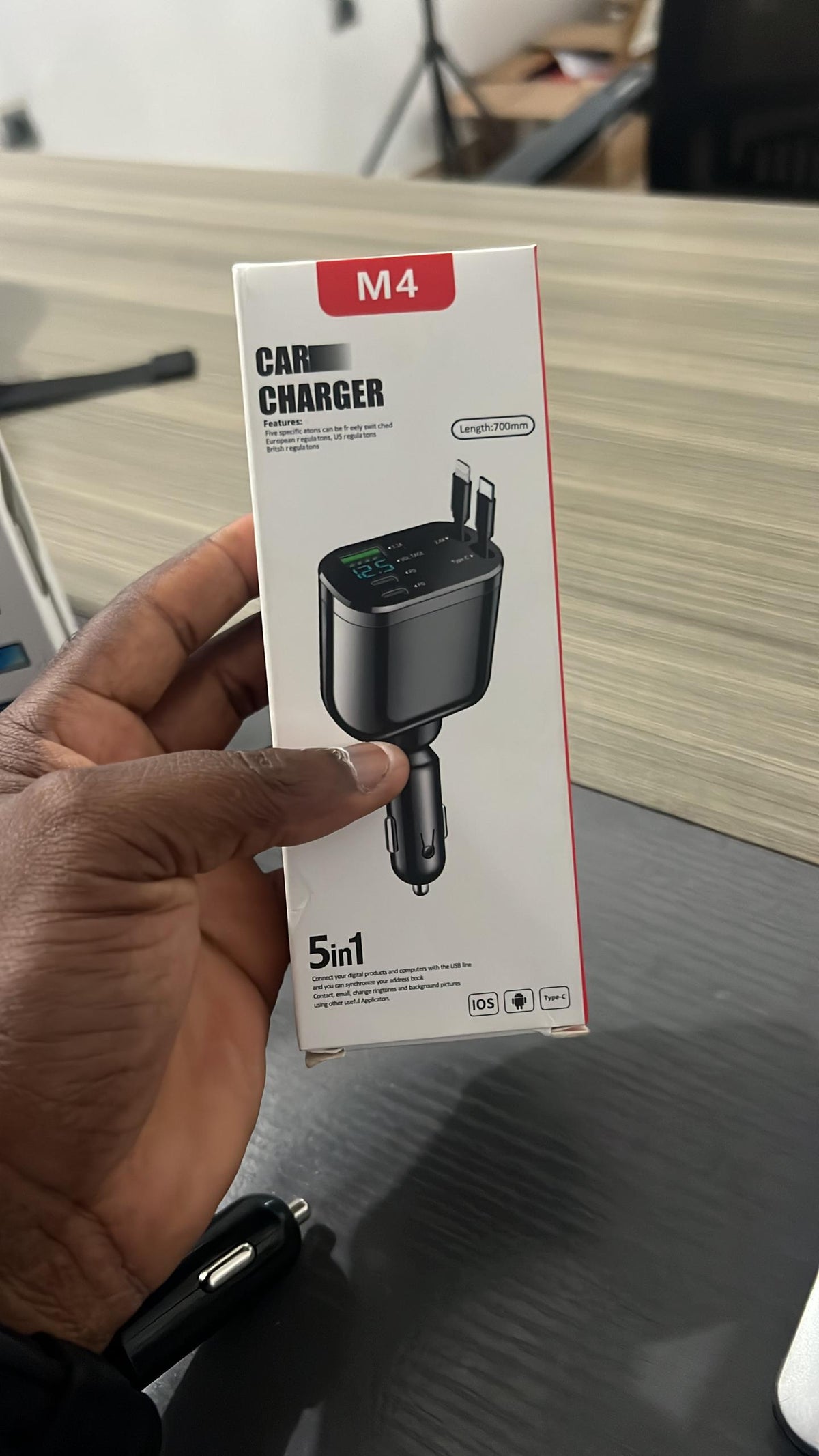 Super Chargeur Rétractable 5 en 1 – Charge Rapide 60W pour Voiture + 2 câbles de 70cm + Rotation Flexible